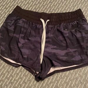 Camo Vuori Shorts